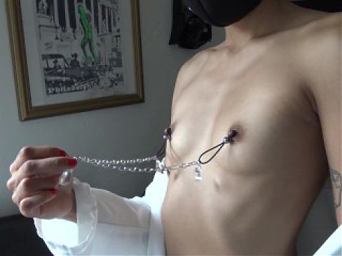 I can't look away! My doctor opened up her robe, revealed these beautiful nipples jewelry